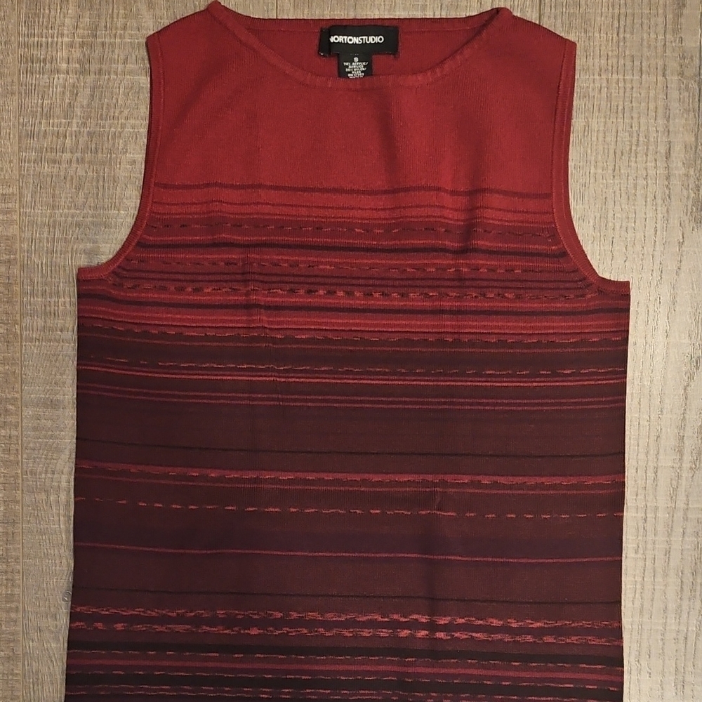 Orton Studio Women's Red Sleeveless Top